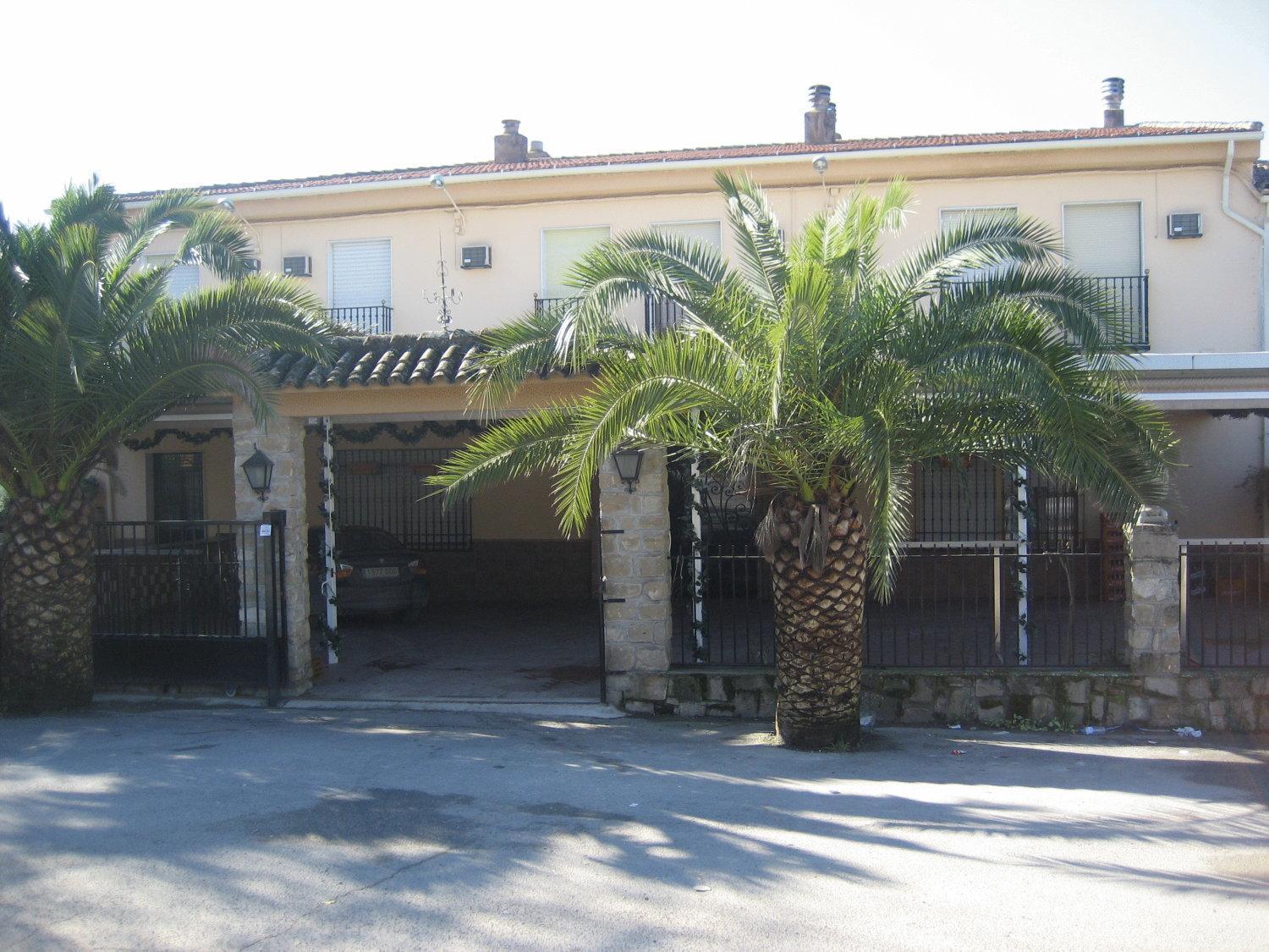 Hostal El Sevillano Rus Zewnętrze zdjęcie